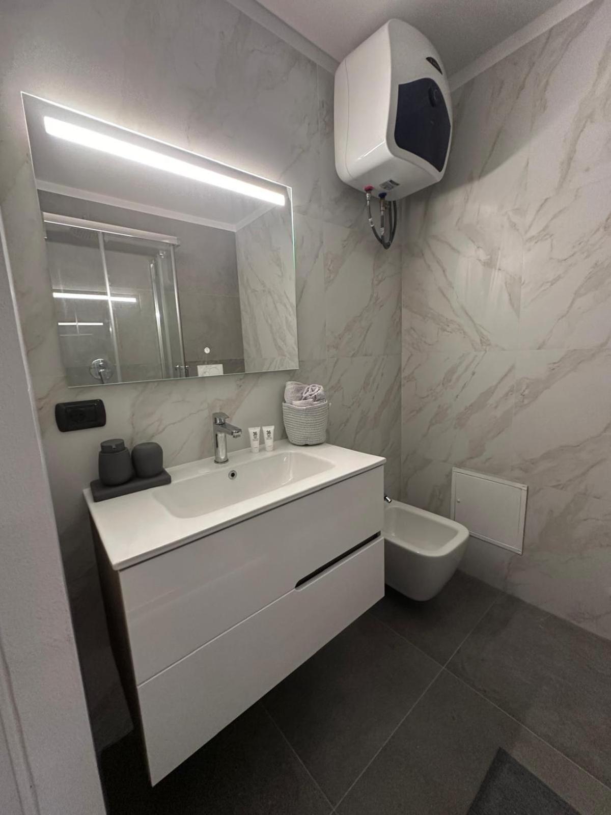 Monolocale Ovidio Lejlighedshotel Milano Eksteriør billede